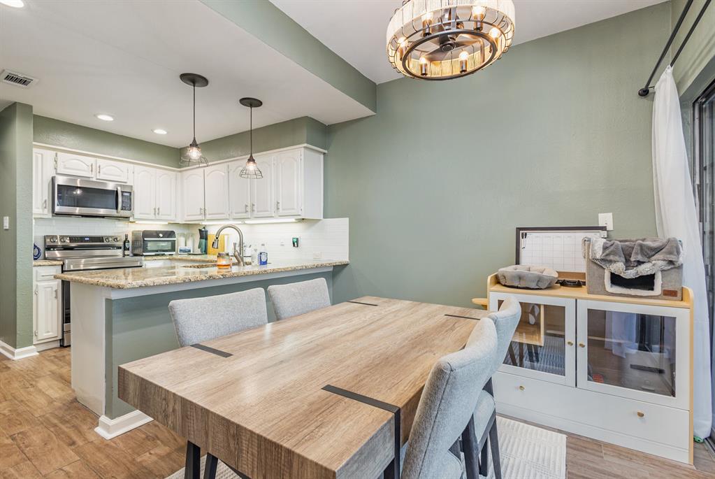 Boardwalk On The Pkwy Condos - Residential