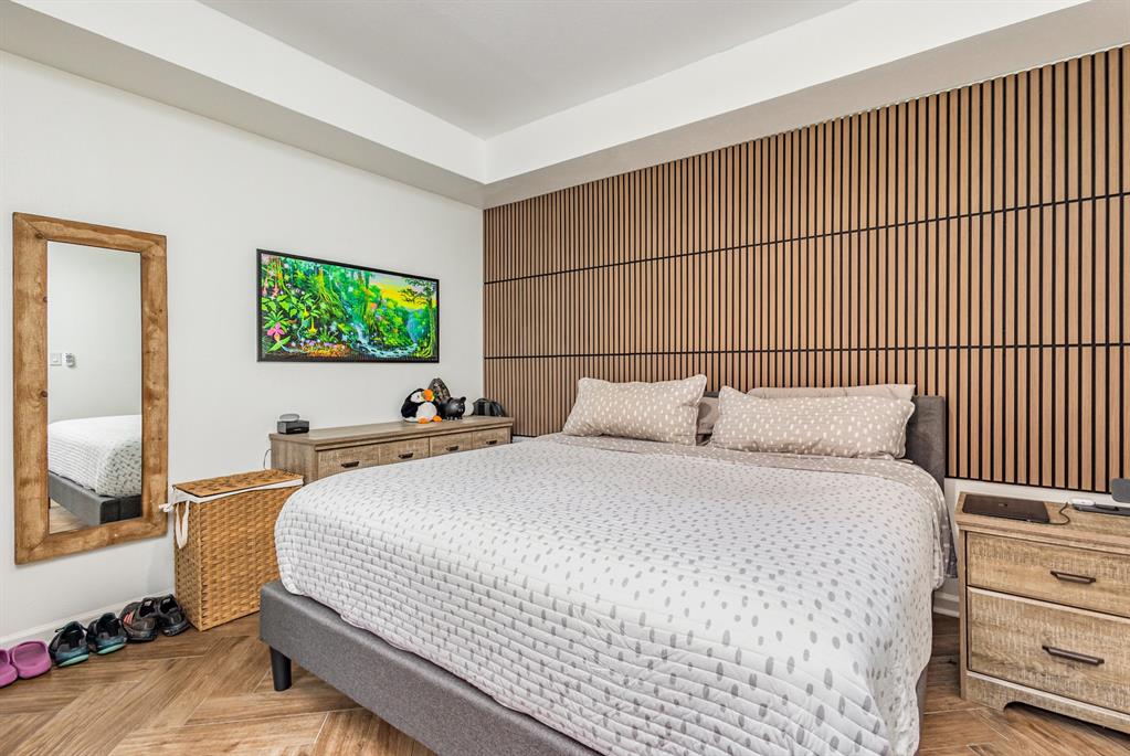 Boardwalk On The Pkwy Condos - Residential