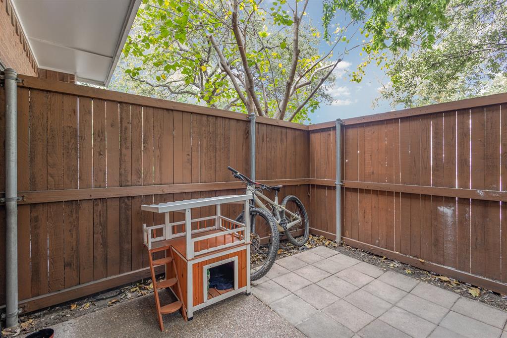 Boardwalk On The Pkwy Condos - Residential