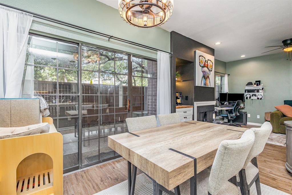 Boardwalk On The Pkwy Condos - Residential