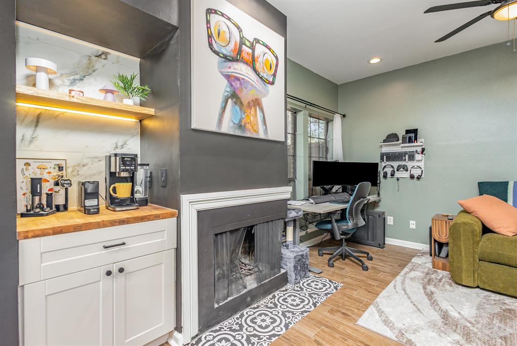 Boardwalk On The Pkwy Condos - Residential