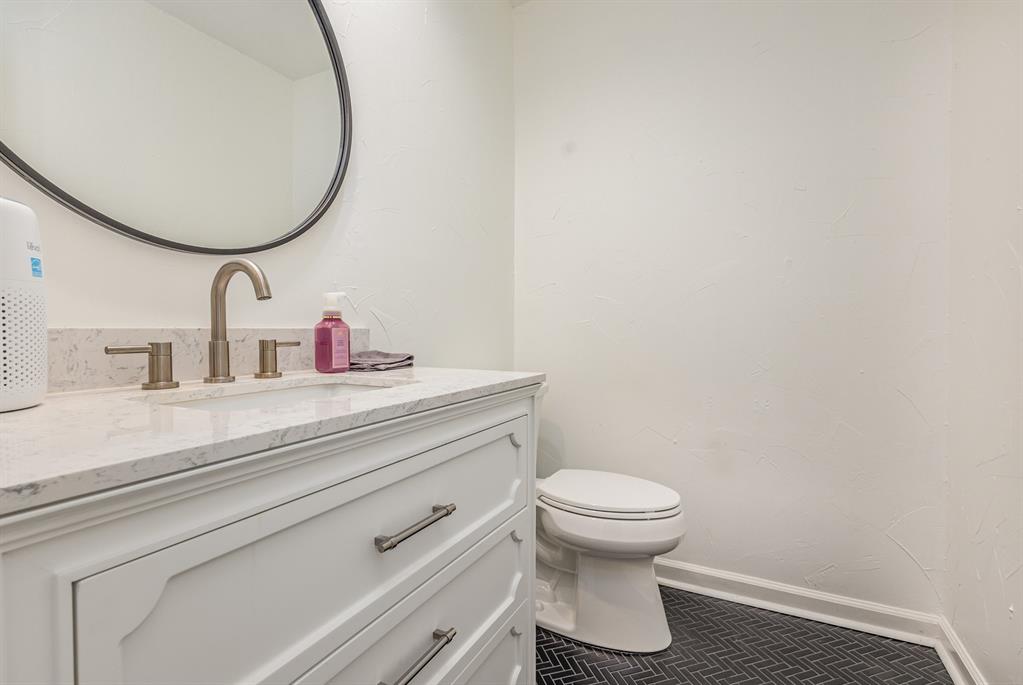 Boardwalk On The Pkwy Condos - Residential