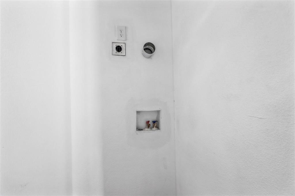 Cherokee Shores Sec C - Residential Lease