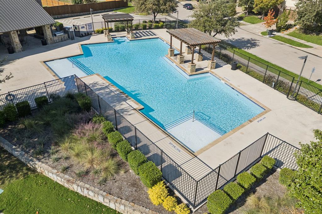 Enclave Bear Creek - Residential