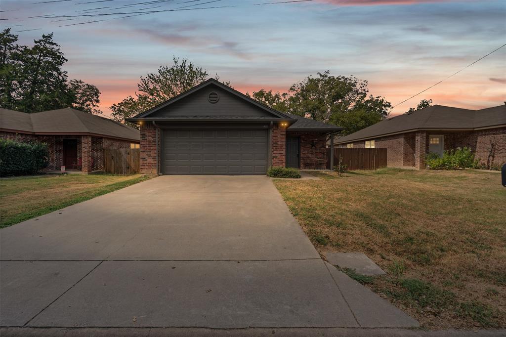 409 Grayson Court