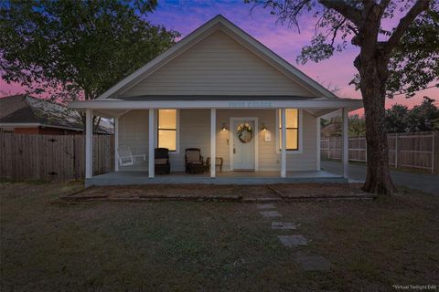 1316 Bagby Avenue Waco TX 76706