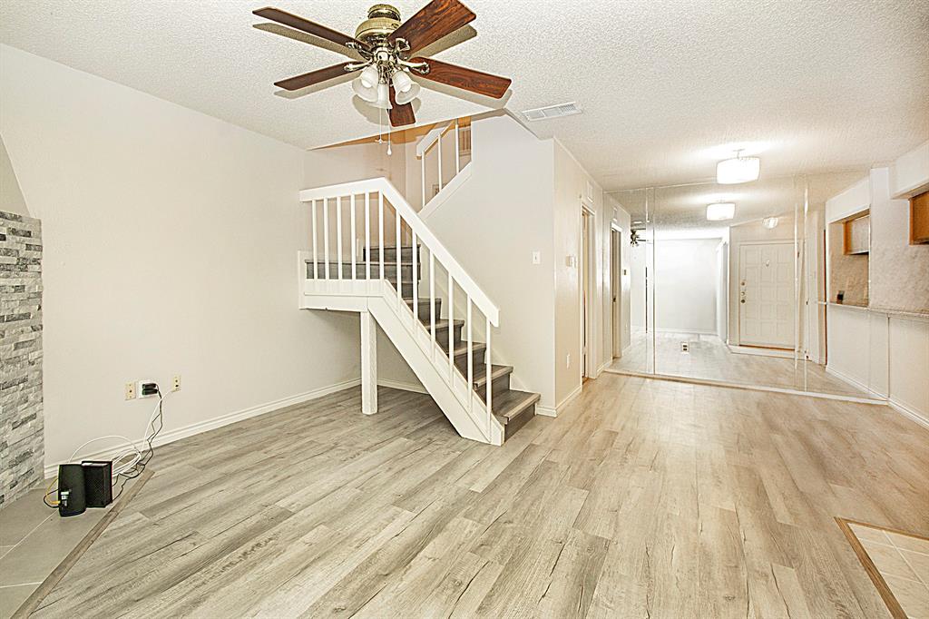 Preston Oaks Crossing Condos 01 & 02 - Residential