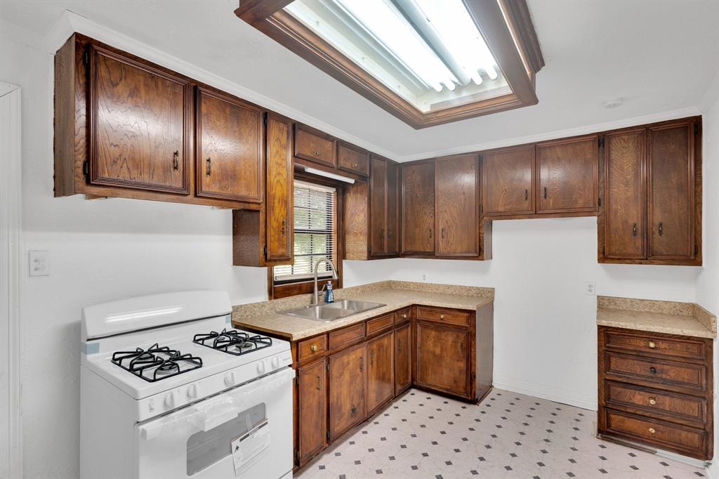 820 NE 31st Street