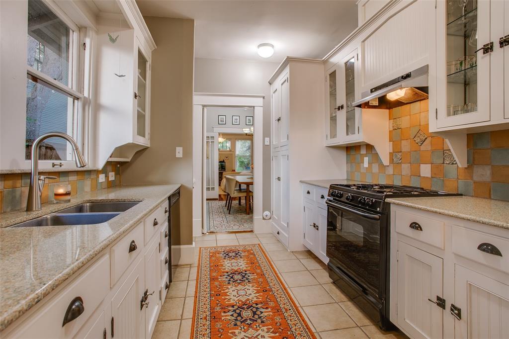 Winnetka Heights - Residential