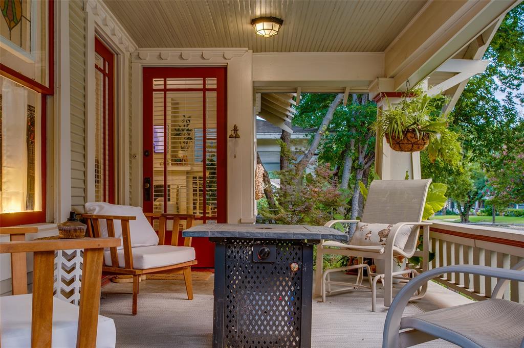 307 S Rosemont Avenue