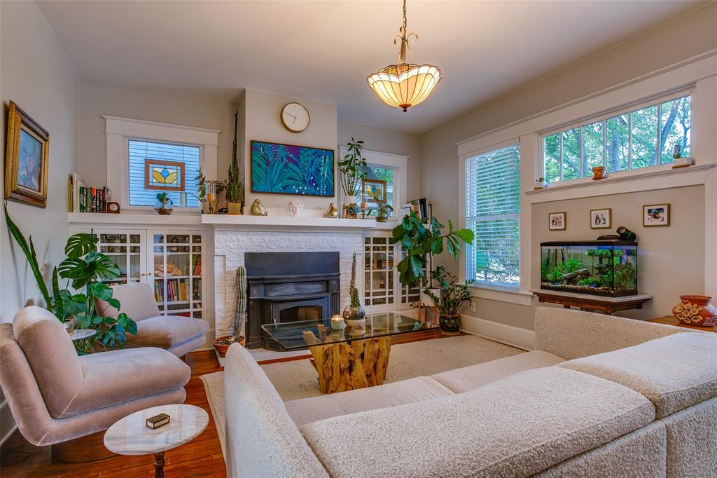 Winnetka Heights - Residential