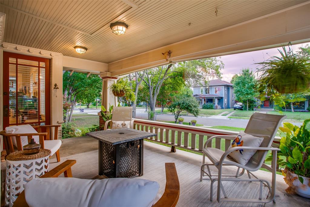 307 S Rosemont Avenue