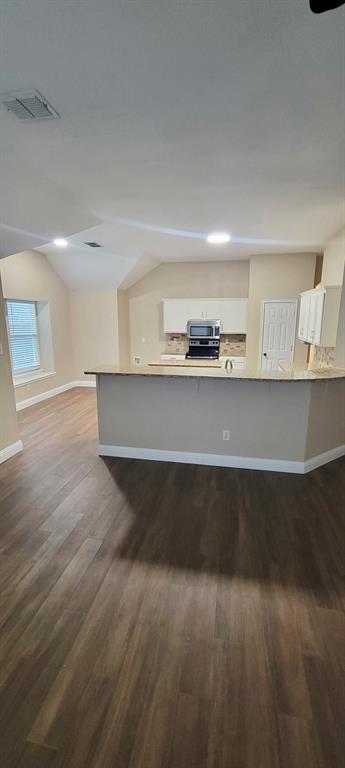 324 Teakwood Lane