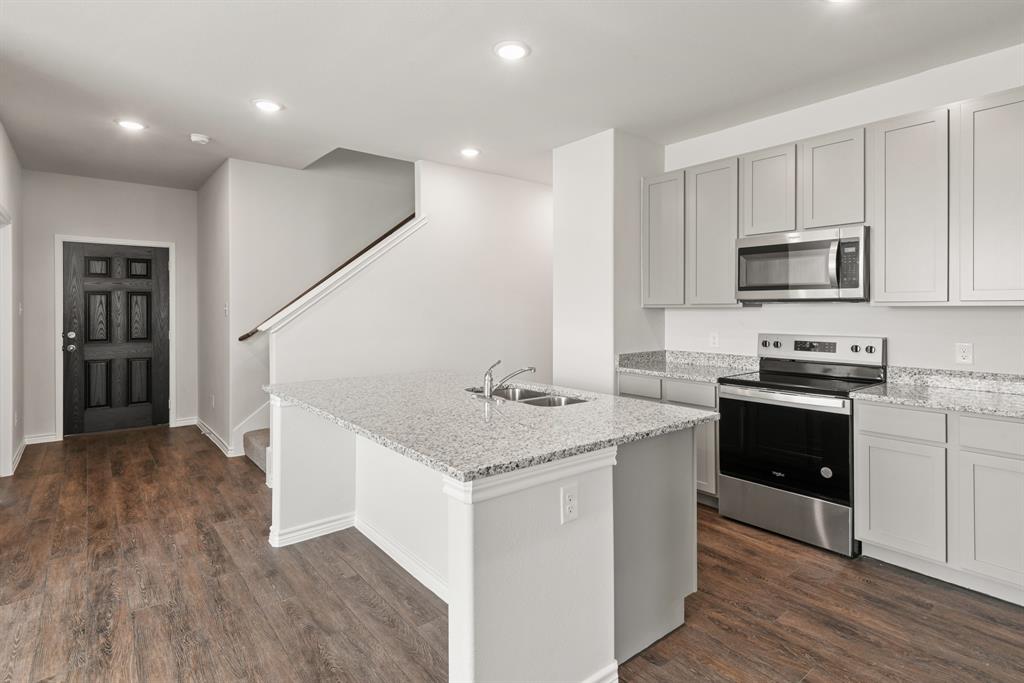 937 Propeller Parkway