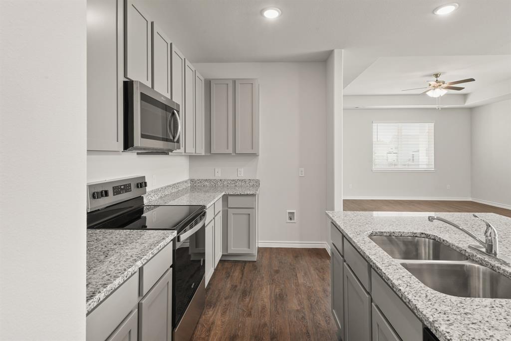 937 Propeller Parkway
