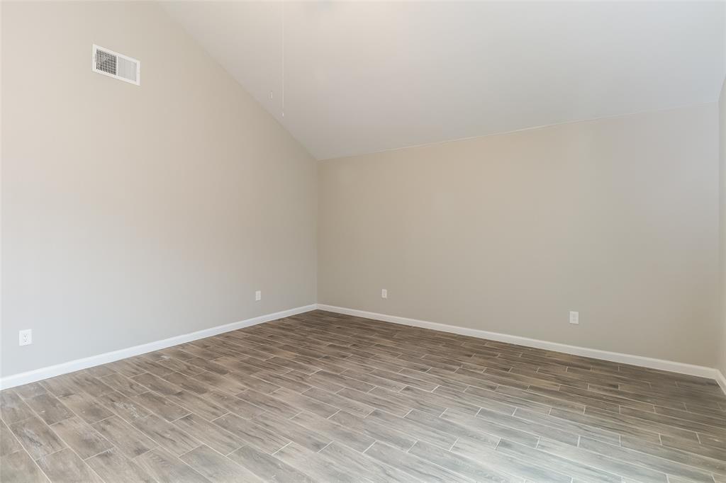 Hollywood Park - Residential Lease