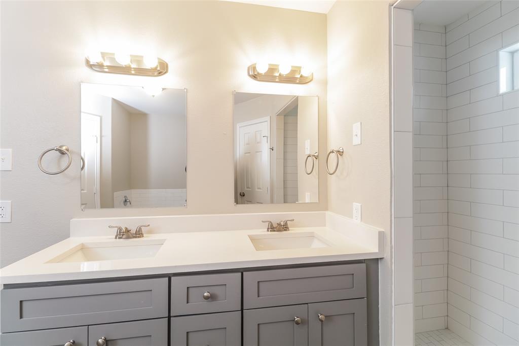 Hollywood Park - Residential Lease