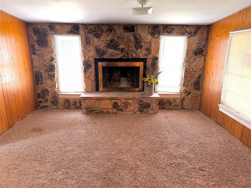 Vedas Camp Lake Stamford - Residential