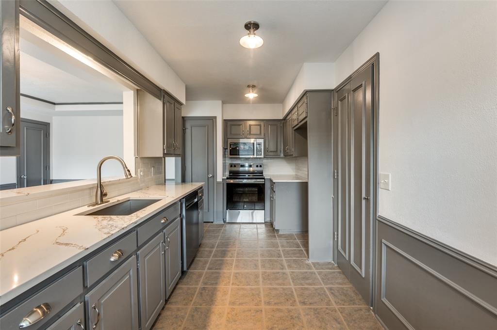 17079 Upper Bay Road