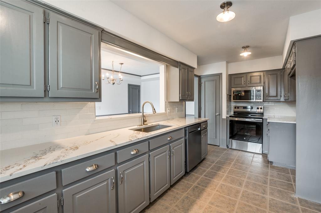 17079 Upper Bay Road