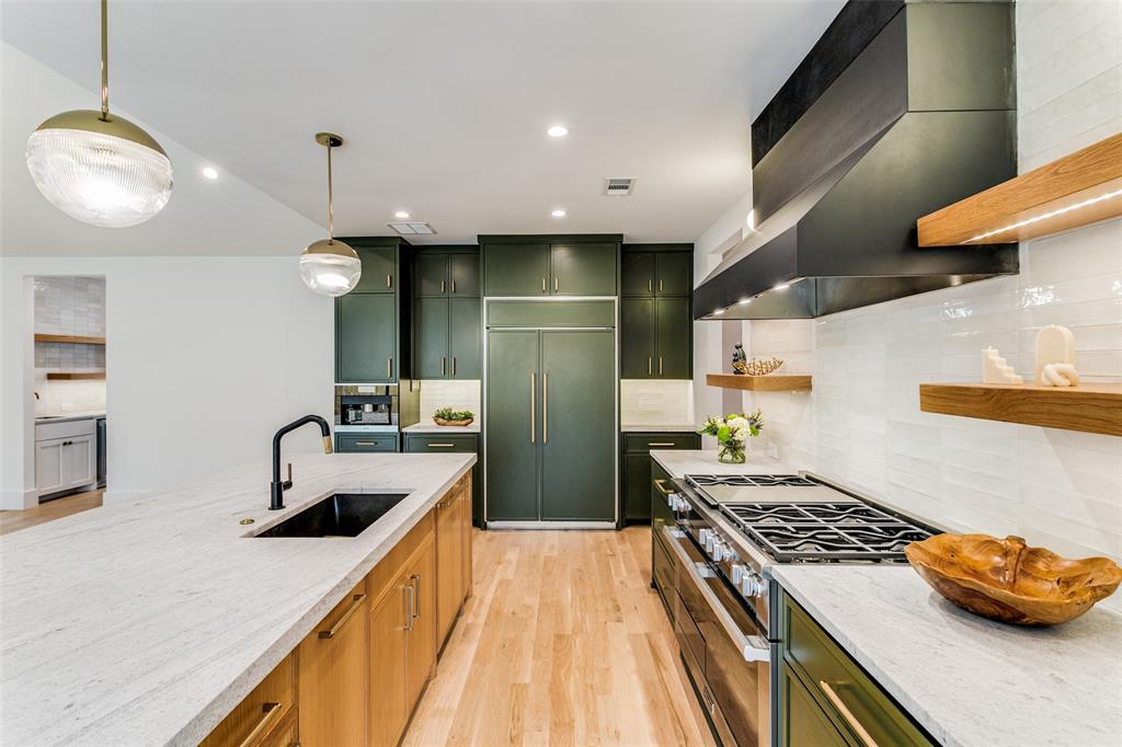 Bob-O-Links Downs - Residential