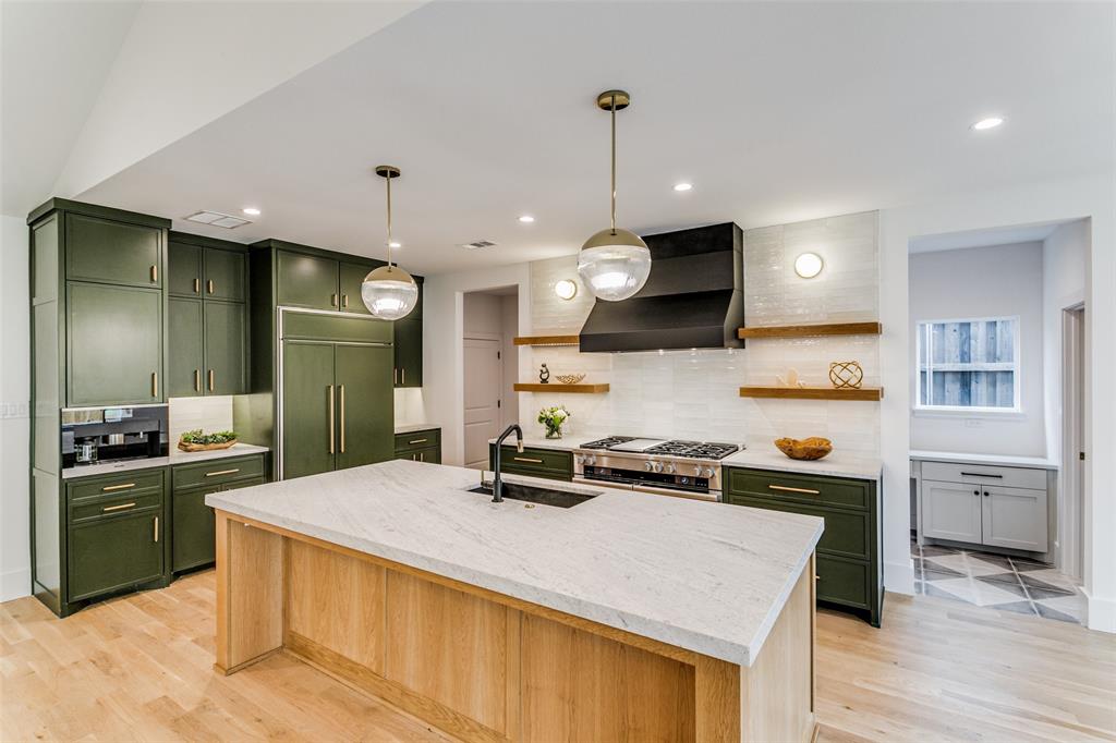 Bob-O-Links Downs - Residential