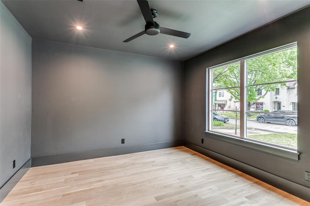 Bob-O-Links Downs - Residential