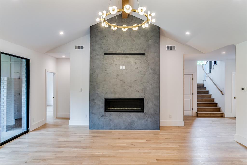 Bob-O-Links Downs - Residential