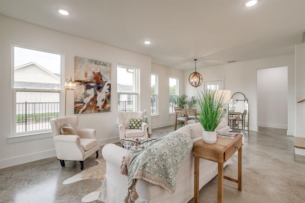 104 Cardinal Woods Court