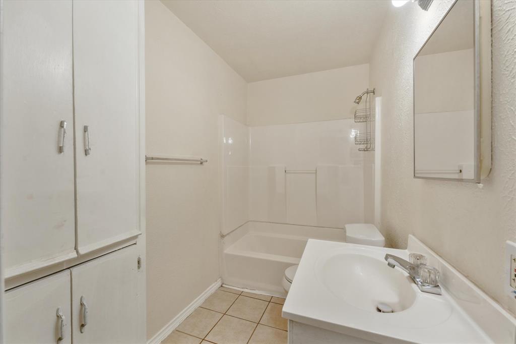 W C Davis Sr - Residential