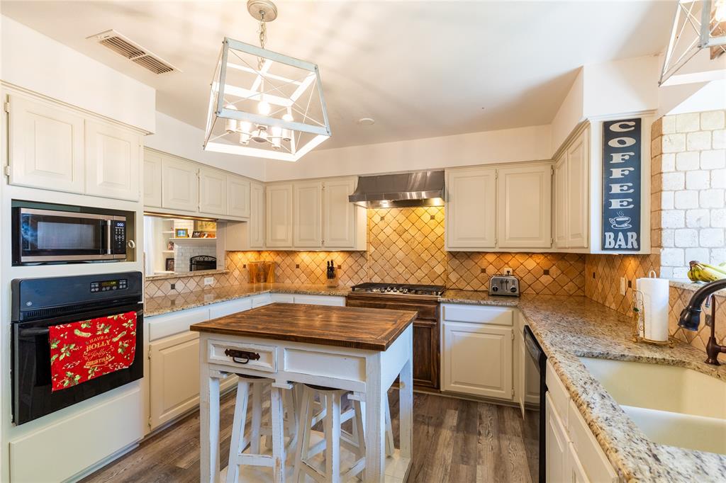 Decordova Bend Estate - Residential