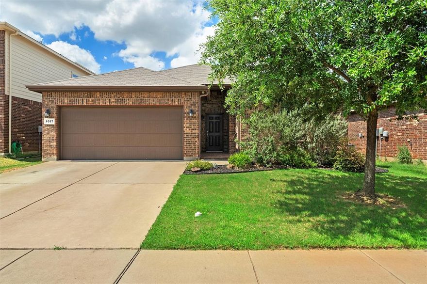Wow, do not miss out on this outstanding 4 bedroom home in the Burleson ISD. We offer easy access to 35,I20,820,Downtown Fort Worth, DFW Airport and all things Burleson. We offer a king size island kitchen accented by an oversized island, granite tops, stainless steel appliances, custom cabinets, large walk in pantry, endless counter and storage space and a spacious eating area. Opening of the kitchen you will find a king size den perfect for entertaining or just relaxing. Our split master bedroom offers plenty of floor space and ensuite bath with sep tub & shower and a 11 foot long walk in closet. Our split extra bedrooms offer plenty of floor space & great walk-in closets. Working from home either one of the extra bedrooms would work great as an office. Our oversized formal dining can handle the largest of tables, would also work as a second living or even another option for a home office. Our back yard is perfect for relaxing, enjoy the 20 foot plus covered patio.