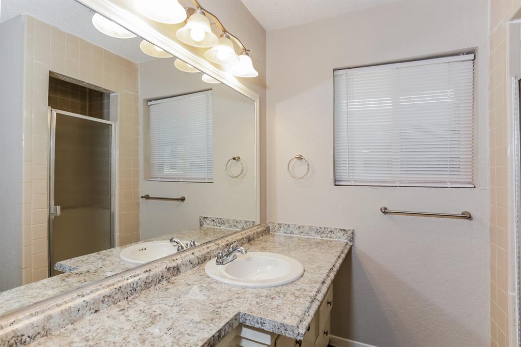 Western Hills Add Sec lll-Vlll - Residential Lease