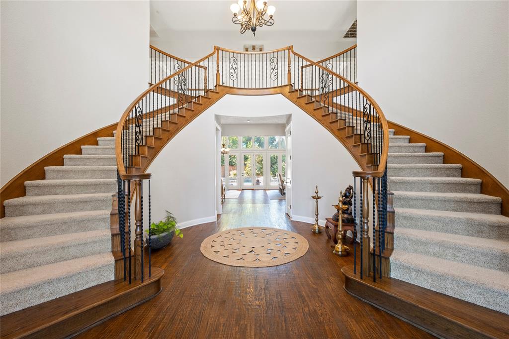 2112 Beaver Creek Lane