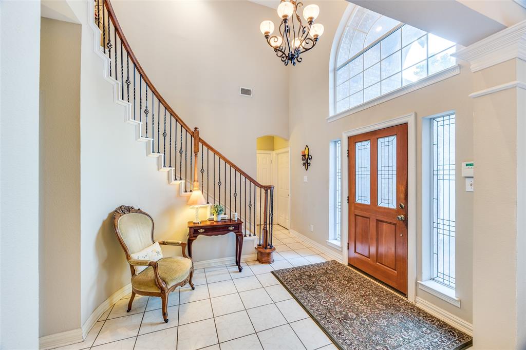 211 Westwind Drive