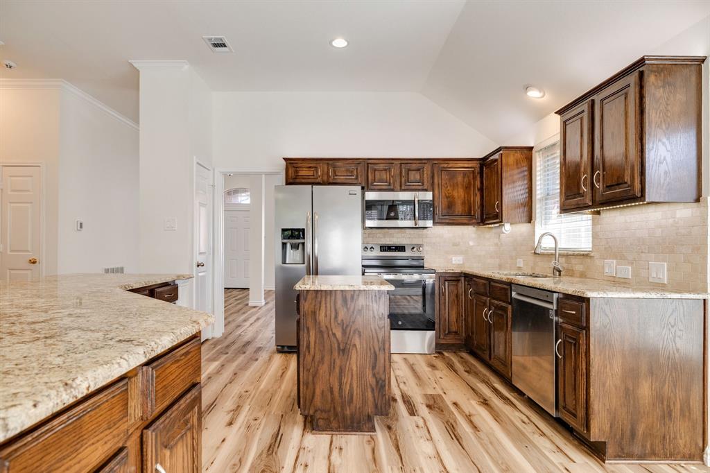 10805 Columbia Drive