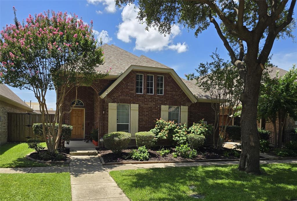 7569 Glasshouse Walk