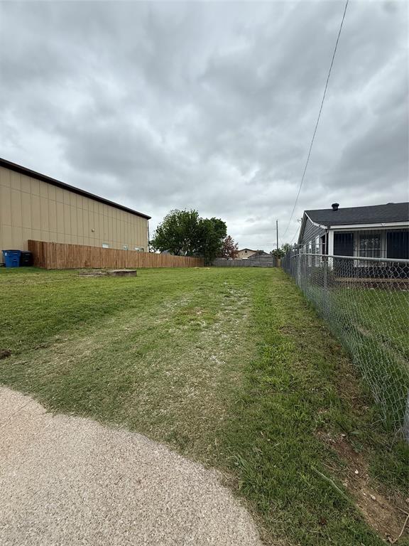 1423 Hendricks Avenue