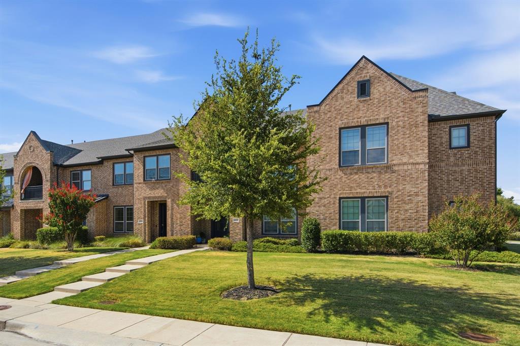 2221 Lasso Lane