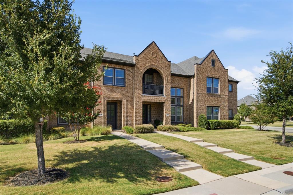2221 Lasso Lane