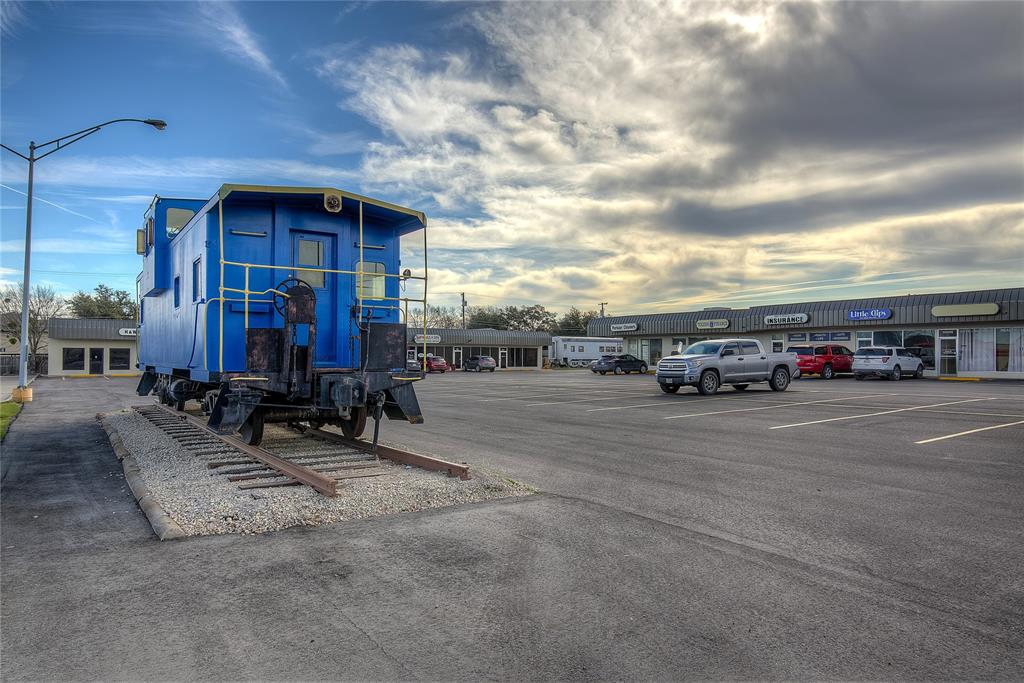 Rolling Hills Shopping Ctr - Commercial Sale