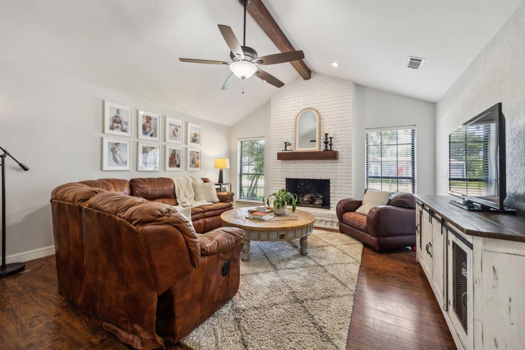 2928 Regal Road