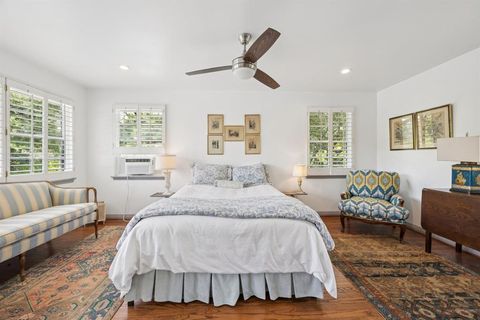 Tiny photo for 8600 Inwood Road, Dallas, TX 75209 (MLS # 20974304)