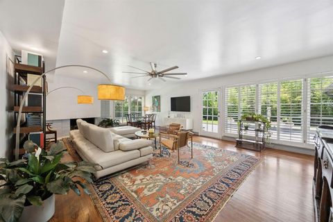 Tiny photo for 8600 Inwood Road, Dallas, TX 75209 (MLS # 20974304)