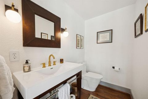 Tiny photo for 8600 Inwood Road, Dallas, TX 75209 (MLS # 20974304)