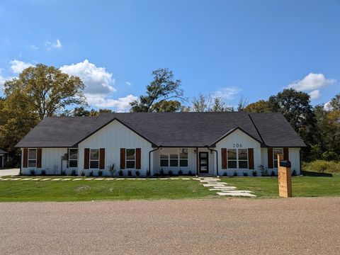 A home in Mabank