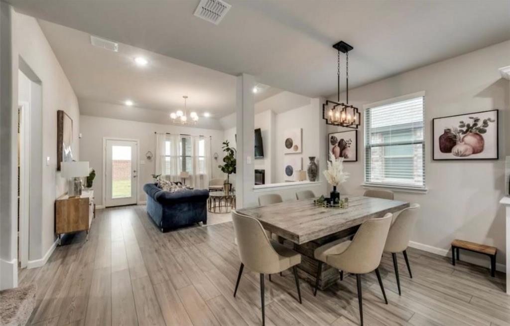 1568 Glacier Ridge