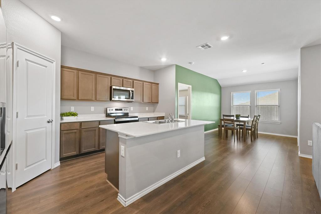 Magnolia Ph 7 - Residential