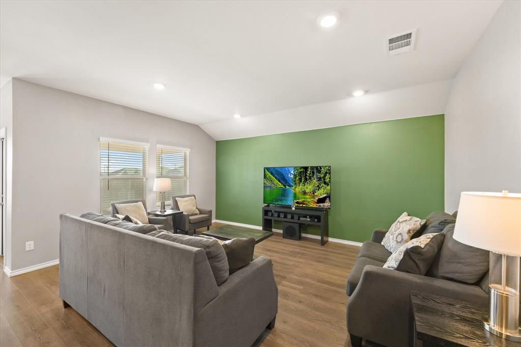 Magnolia Ph 7 - Residential