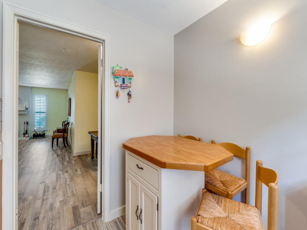 Royal Lane Condo 5800 - Residential